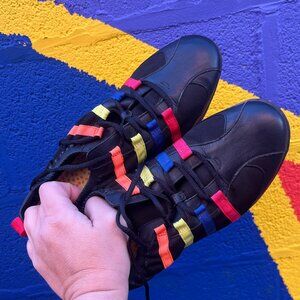 Hush Puppies Black leather Sneakers w multi-color ribbon accents Women's size 10